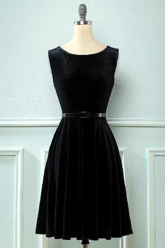 "Mermaid - style wedding dresses for women for a dramatic look"Velvet Vintage 1950s Dress "Mermaid - style wedding dresses for women for a dramatic look"Velvet Vintage 1950s Dress