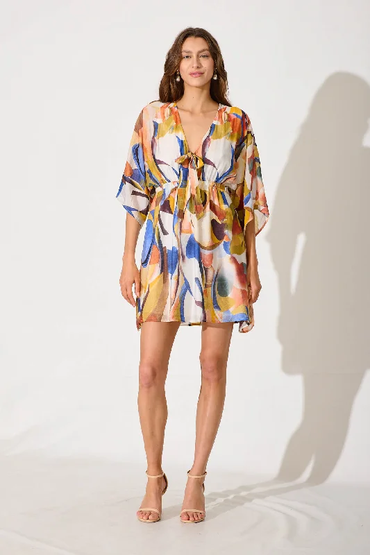 "Black dresses for women for a classic and timeless appearance"Avalina Dress In White Multi Print "Black dresses for women for a classic and timeless appearance"Avalina Dress In White Multi Print