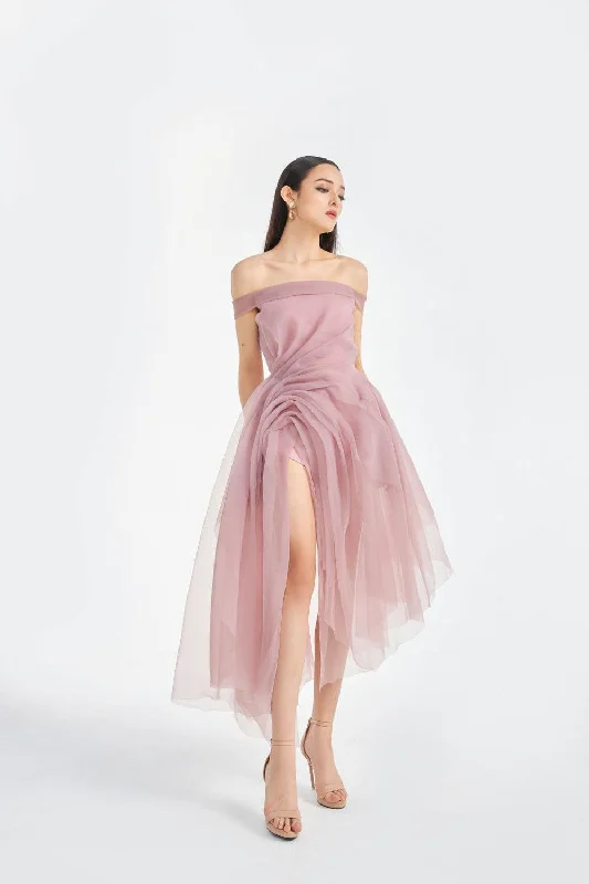 "Pleated dresses for women with a graceful movement"Helga Asymmetric Side Slit Organza Midi Dress