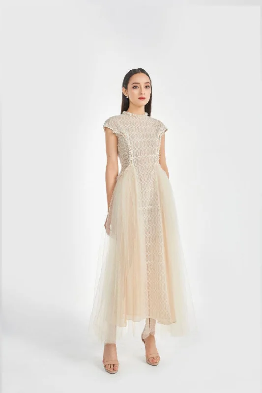 "Satin dresses for women for a luxurious appearance"Jade A-line Round Neck Mesh Sheer Midi Dress