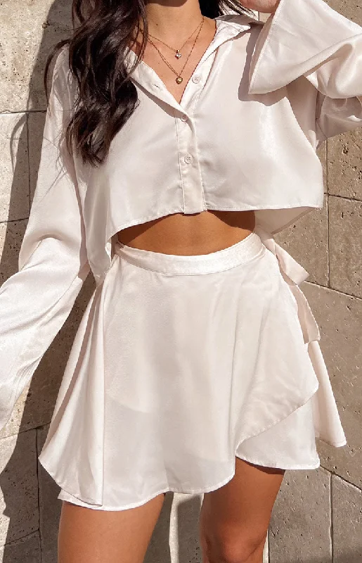 "Smart casual dresses for women for work - to - weekend transitions"Johnston Cream Satin Mini Skirt "Smart casual dresses for women for work - to - weekend transitions"Johnston Cream Satin Mini Skirt