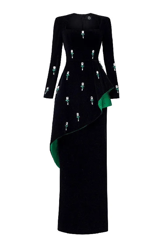"Black dresses for women for a classic and timeless appearance"Madisyn Sheath Extended Flap Velvet Floor Length Dress "Black dresses for women for a classic and timeless appearance"Madisyn Sheath Extended Flap Velvet Floor Length Dress