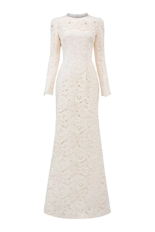"Simple wedding dresses for women who prefer understated elegance"Monroe A-line Round Neck Silk Lace Floor Length Dress "Simple wedding dresses for women who prefer understated elegance"Monroe A-line Round Neck Silk Lace Floor Length Dress