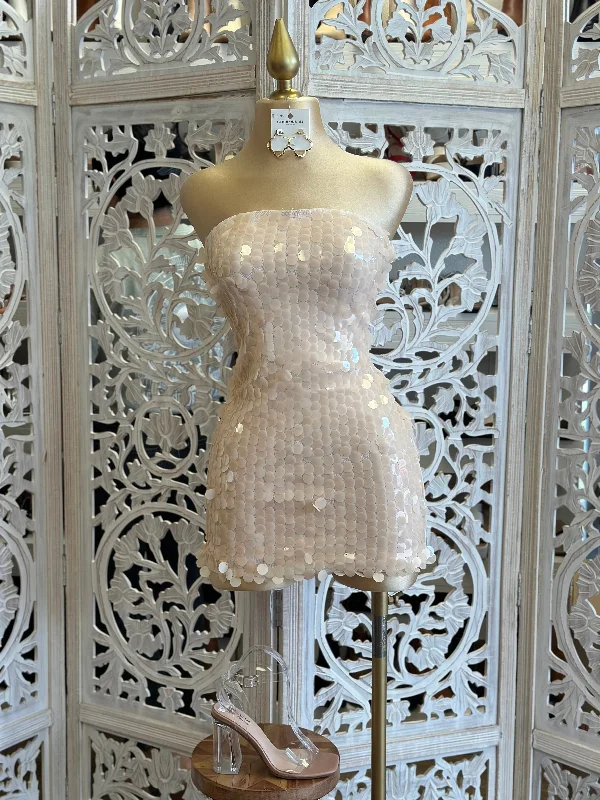 "Red dresses for women to make a bold statement"Sequin Strapless Mini Dress- Not Stretchy "Red dresses for women to make a bold statement"Sequin Strapless Mini Dress- Not Stretchy
