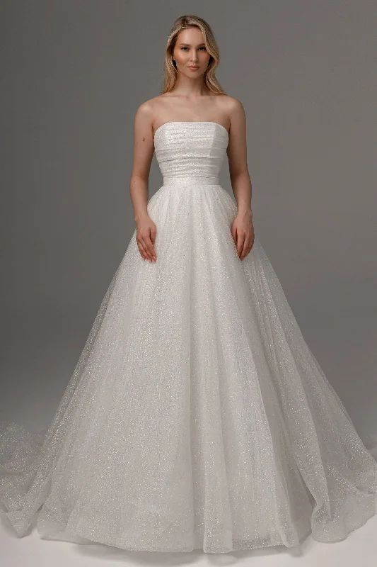 "Ruffled dresses for women for added femininity"2 in 1 Wedding Dress Ebba With Detachable Kerstin Skirt "Ruffled dresses for women for added femininity"2 in 1 Wedding Dress Ebba With Detachable Kerstin Skirt