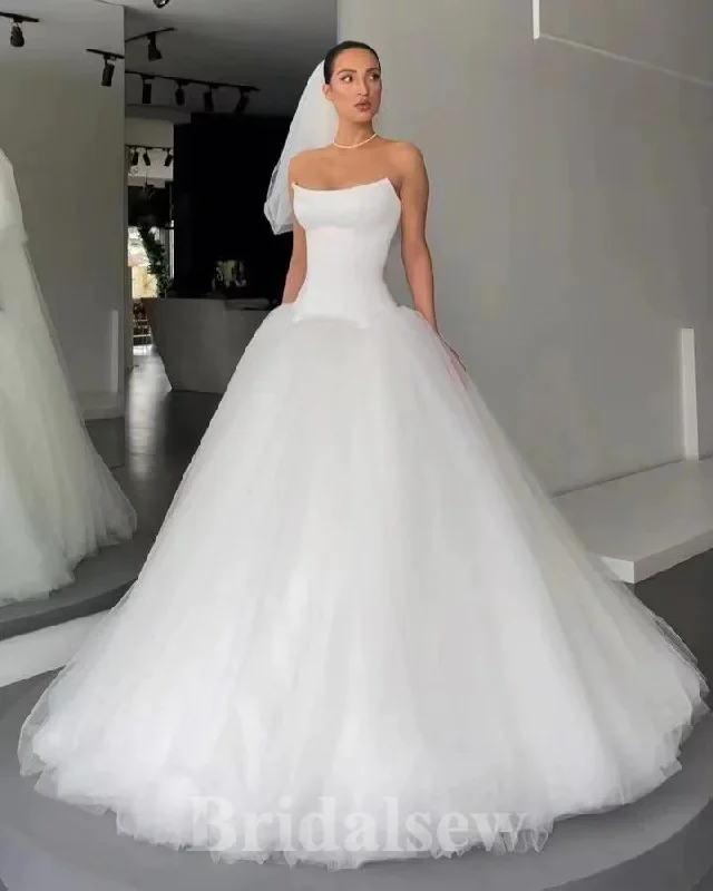 "Polka dot dresses for women with a retro vibe"A-line Gorgeous Princess Strapless Classy Fairy Beach Vintage Long Wedding Dresses WD337 "Polka dot dresses for women with a retro vibe"A-line Gorgeous Princess Strapless Classy Fairy Beach Vintage Long Wedding Dresses WD337