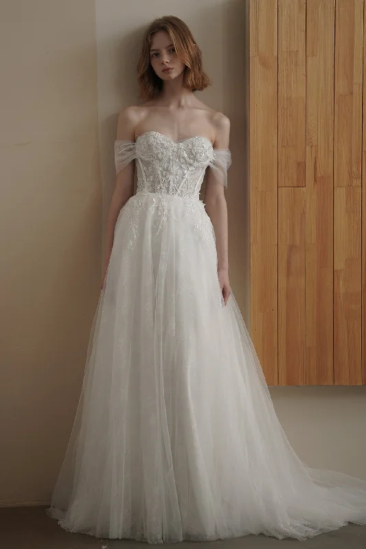 "Mother of the bride dresses for women in elegant styles"A-Line Sweep-Brush Train Lace Tulle Wedding Dress CW3094