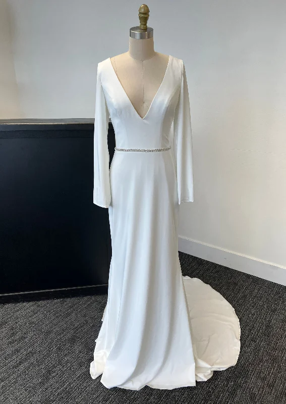 "A - line dresses for women to flatter the figure"Carafina 4318