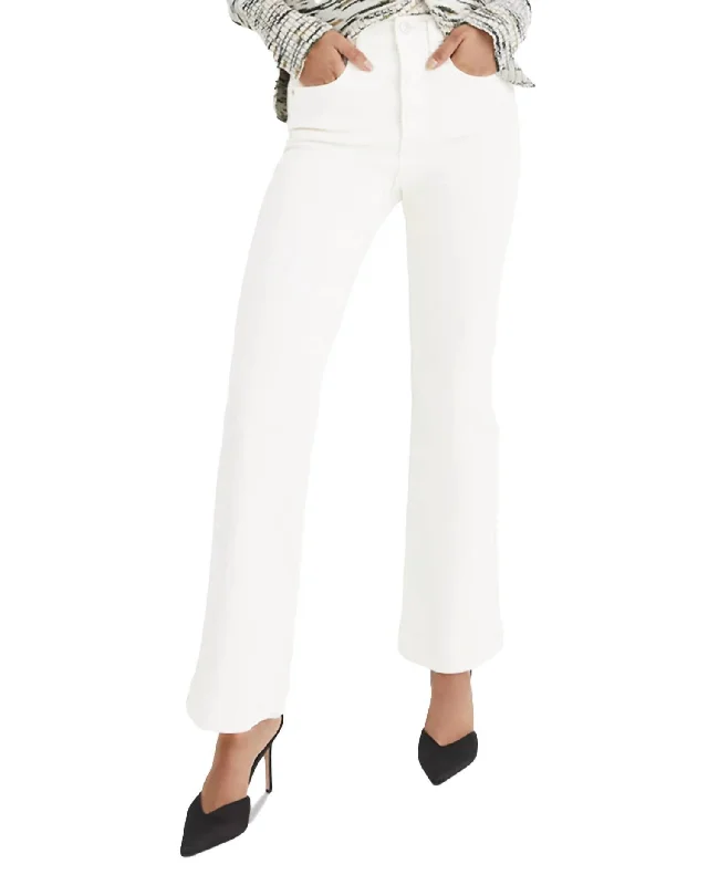 Corduroy skinny pants for women in a modern fitCarson High Rise Ankle Flare In White Corduroy skinny pants for women in a modern fitCarson High Rise Ankle Flare In White