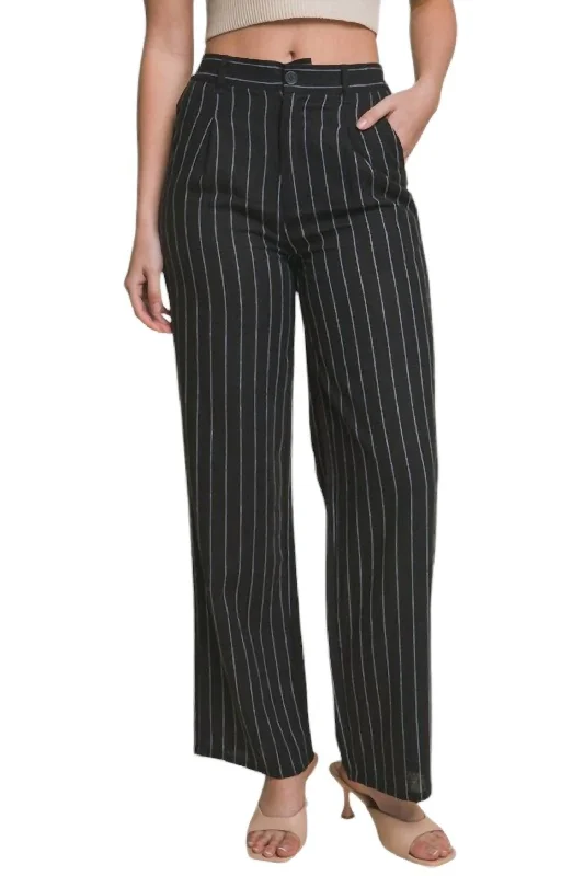 Trousers with back pockets for women in functionalityCotton Linen Straight Pants In Black/white Stripe Trousers with back pockets for women in functionalityCotton Linen Straight Pants In Black/white Stripe