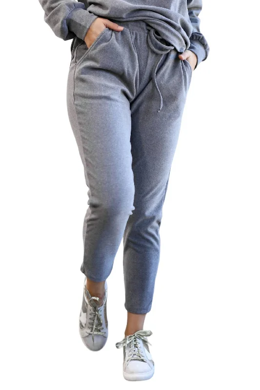 Striped cigarette pants for women in a modern and sleek lookCozy On The Run Joggers In Gre Striped cigarette pants for women in a modern and sleek lookCozy On The Run Joggers In Gre