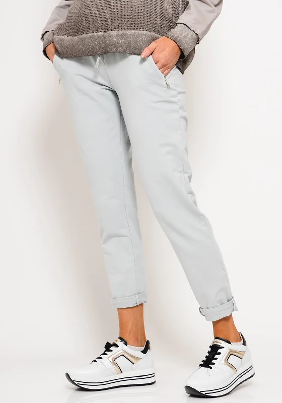 Pleated pants for women with a formal touchd.e.c.k. by Decollage Jogger Bottoms, Light Grey Pleated pants for women with a formal touchd.e.c.k. by Decollage Jogger Bottoms, Light Grey