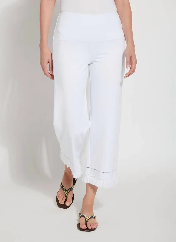 Button - fly pants for women in denimFrayed Bottom Capri In White