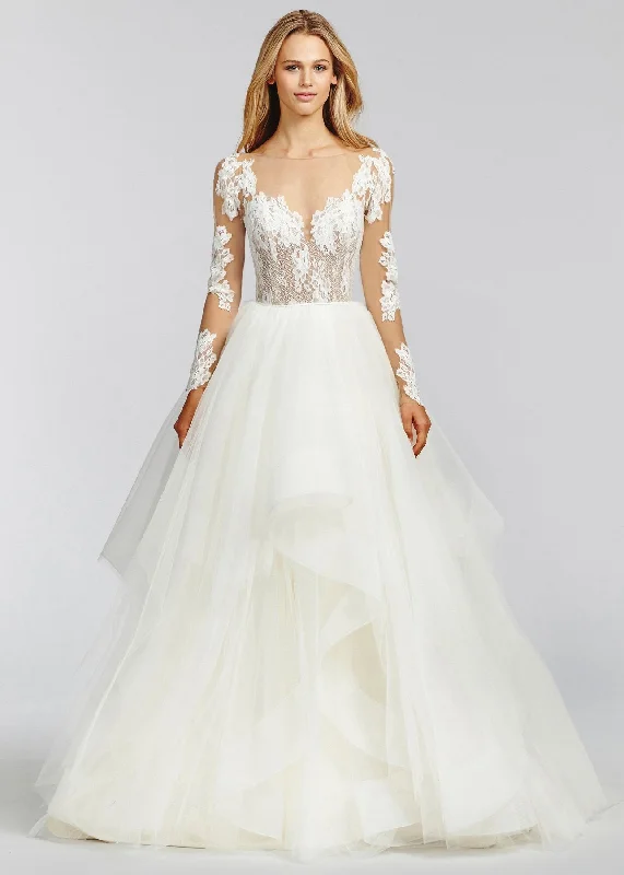 "Long sleeve dresses for women in cold weather"Hayley Paige - Pippa 1652 Sample Gown "Long sleeve dresses for women in cold weather"Hayley Paige - Pippa 1652 Sample Gown