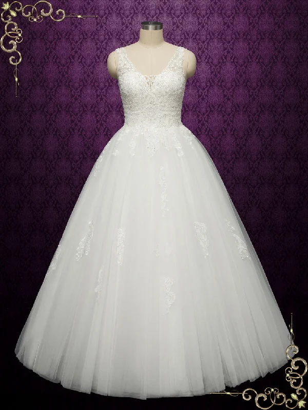 "Pleated dresses for women with a graceful movement"Lace Ball Gown Wedding Dress MIRRA "Pleated dresses for women with a graceful movement"Lace Ball Gown Wedding Dress MIRRA