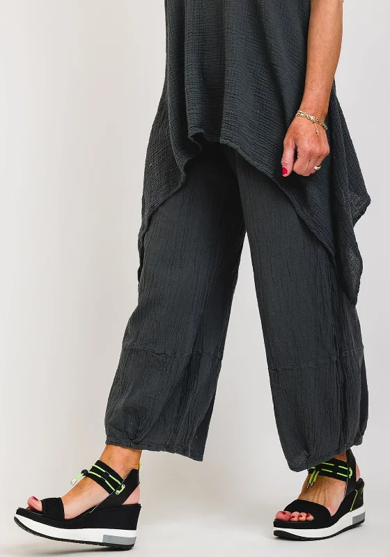 Wrinkle resistant pants for women on business tripsOne Life Savannah Trousers, Graphite Wrinkle resistant pants for women on business tripsOne Life Savannah Trousers, Graphite