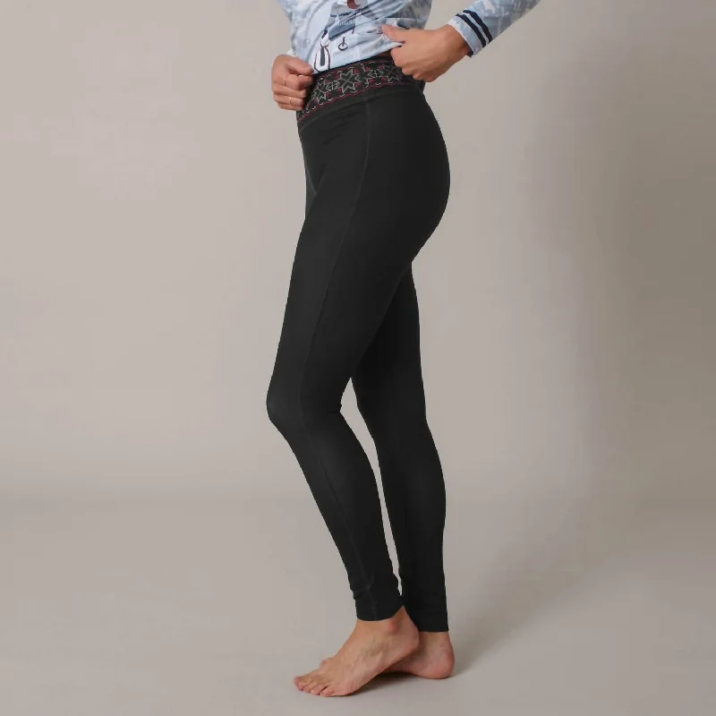 Velvet pants for women in a luxurious feelPassage Legging, Womens in Black