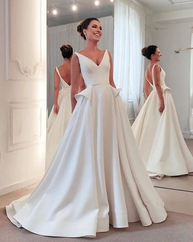 "Comfortable maternity dresses for pregnant women"Princess V Wedding Dress Satin Open Back