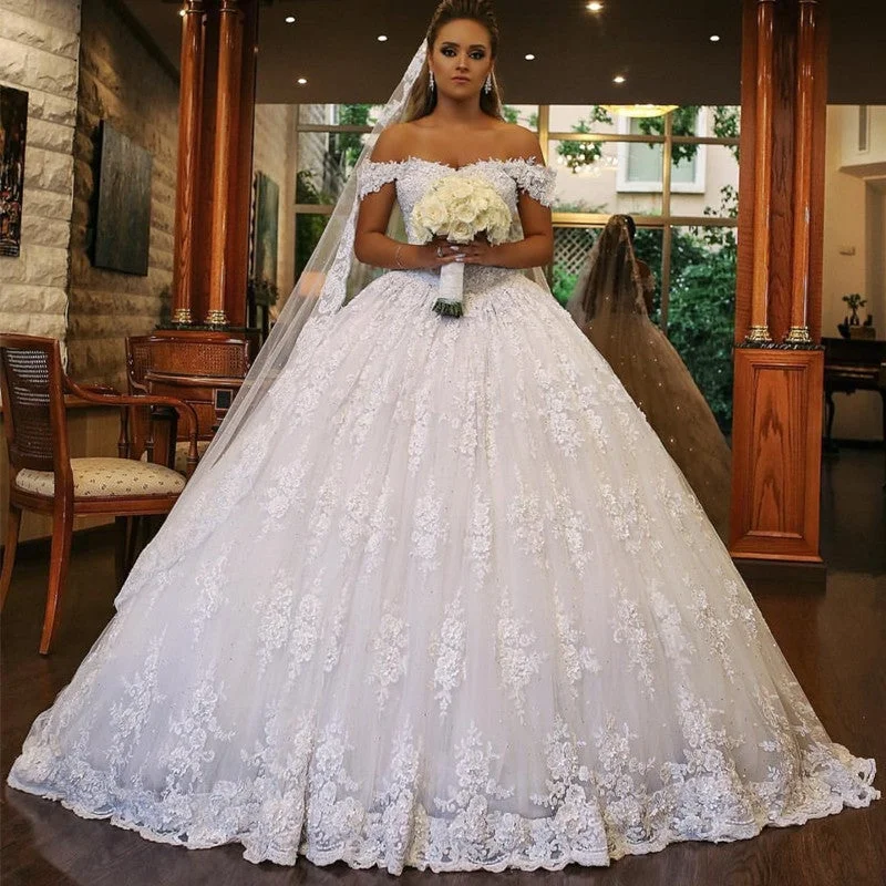 "Chiffon dresses for women with a flowy and light feel"Royal Train Lace Wedding Dresses Ball Gowns Off-the-shoulder "Chiffon dresses for women with a flowy and light feel"Royal Train Lace Wedding Dresses Ball Gowns Off-the-shoulder