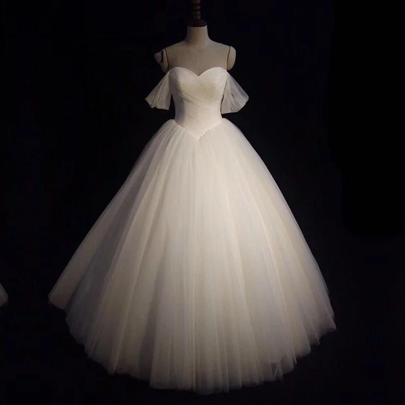 "Beach wedding dresses for women for a laid - back ceremony"Sexy Pleated Sweetheart Tulle Ball Gowns Wedding Dresses Off-the-shoulder "Beach wedding dresses for women for a laid - back ceremony"Sexy Pleated Sweetheart Tulle Ball Gowns Wedding Dresses Off-the-shoulder