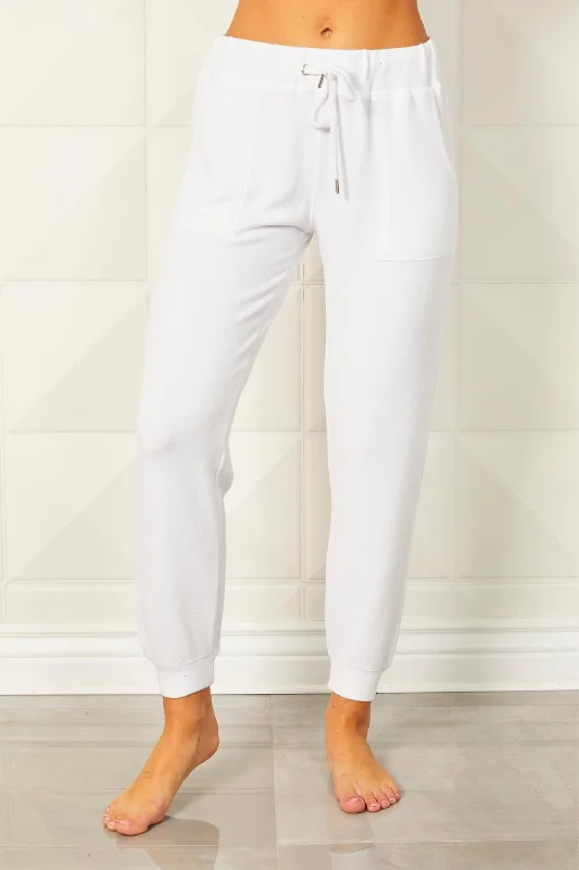 Solid color wide leg denim pants for women in a minimalist and trendy styleSoft Stretch Drawstring Jogger In Bleach Solid color wide leg denim pants for women in a minimalist and trendy styleSoft Stretch Drawstring Jogger In Bleach