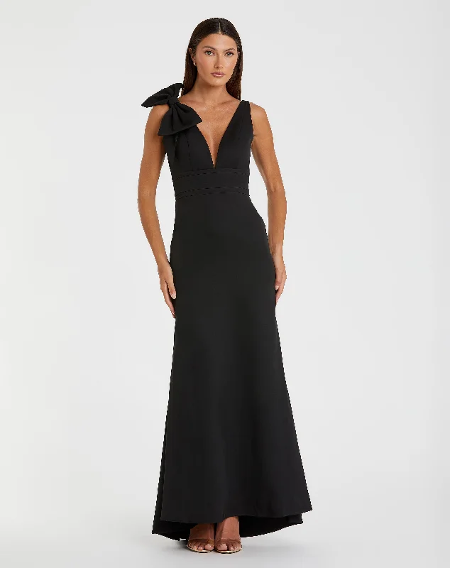 "Black tie dresses for women for formal galas"Sleeveless V Neck Bow Detail Mermaid Gown "Black tie dresses for women for formal galas"Sleeveless V Neck Bow Detail Mermaid Gown