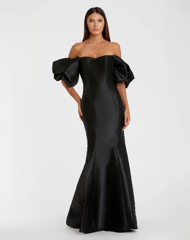 "Ruffled dresses for women for added femininity"Black Sweetheart Off The Shoulder Puff Sleeve Gown "Ruffled dresses for women for added femininity"Black Sweetheart Off The Shoulder Puff Sleeve Gown
