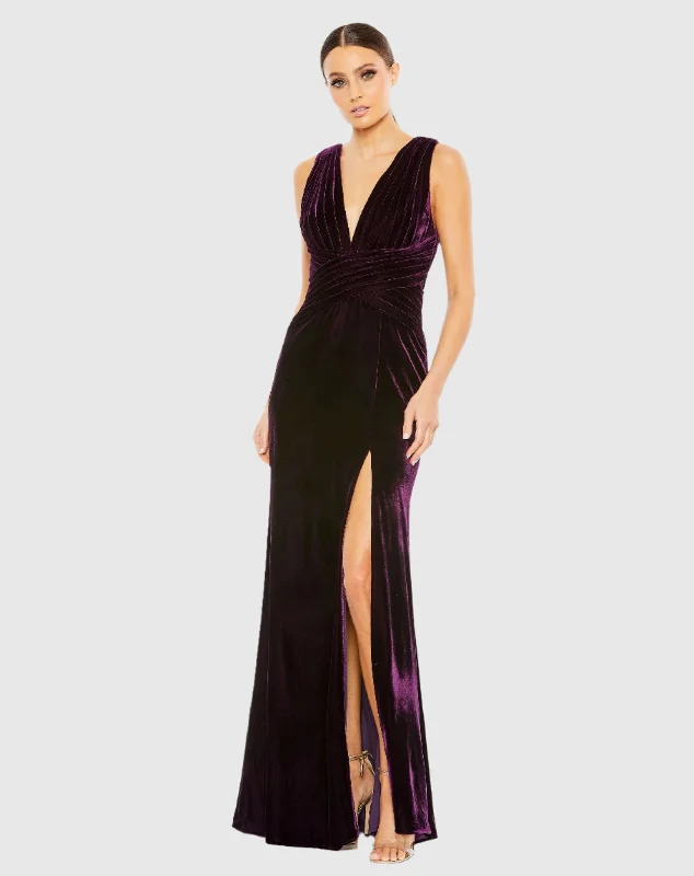 "Mother of the bride dresses for women in elegant styles"Velvet Pleated Sleeveless Jersey Gown "Mother of the bride dresses for women in elegant styles"Velvet Pleated Sleeveless Jersey Gown