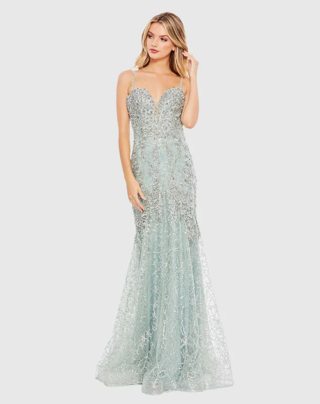 "Plus size formal dresses for women for special events"Embellished Sleeveless Plunge Neck Trumpet Gown "Plus size formal dresses for women for special events"Embellished Sleeveless Plunge Neck Trumpet Gown