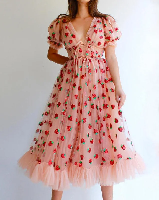 "Bodycon dresses for women to show off curves"Sequined Strawberry Mesh Pleated Maxi Dress "Bodycon dresses for women to show off curves"Sequined Strawberry Mesh Pleated Maxi Dress