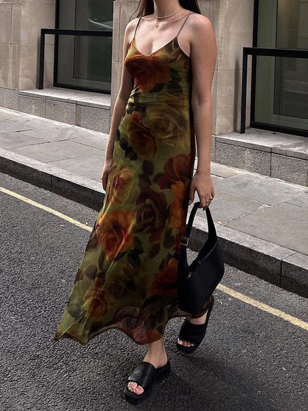"Vintage - look women's dresses for a retro charm"V Neck Floral Cami Maxi Dress