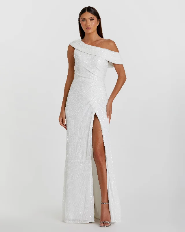 "Plus size wedding dresses for women with a perfect fit"One-Shoulder Ruched Sequined Gown "Plus size wedding dresses for women with a perfect fit"One-Shoulder Ruched Sequined Gown