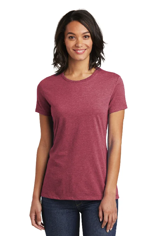 Women's T - shirt with a cable knit patternDistrict Womens Very Important Short Sleeve Crewneck T-Shirt - Heather Cardinal Red Women's T - shirt with a cable knit patternDistrict Womens Very Important Short Sleeve Crewneck T-Shirt - Heather Cardinal Red