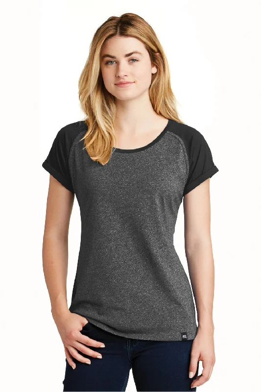A - line women's T - shirt with a tiered ruffleNew Era Womens Heritage Short Sleeve Crewneck T-Shirt - Black/Black Twist A - line women's T - shirt with a tiered ruffleNew Era Womens Heritage Short Sleeve Crewneck T-Shirt - Black/Black Twist