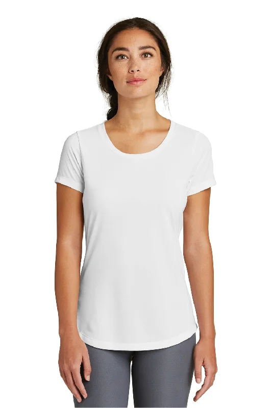 Women's T - shirt with a fringed hemNew Era Womens Series Performance Jersey Moisture Wicking Short Sleeve Crewneck T-Shirt - White Women's T - shirt with a fringed hemNew Era Womens Series Performance Jersey Moisture Wicking Short Sleeve Crewneck T-Shirt - White