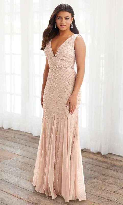 "Comfortable maternity dresses for pregnant women"Adrianna Papell Platinum 40392 - Deep V-neck Gown "Comfortable maternity dresses for pregnant women"Adrianna Papell Platinum 40392 - Deep V-neck Gown