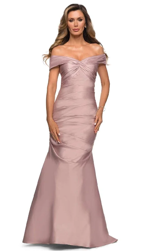 "Smart casual dresses for women for work - to - weekend transitions"La Femme - 28047 Off Shoulder Pleated Trumpet Dress "Smart casual dresses for women for work - to - weekend transitions"La Femme - 28047 Off Shoulder Pleated Trumpet Dress