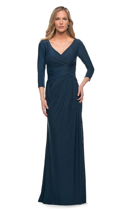 "Vintage - look women's dresses for a retro charm"La Femme - 29223 Fitted V-Neck Evening Dress "Vintage - look women's dresses for a retro charm"La Femme - 29223 Fitted V-Neck Evening Dress