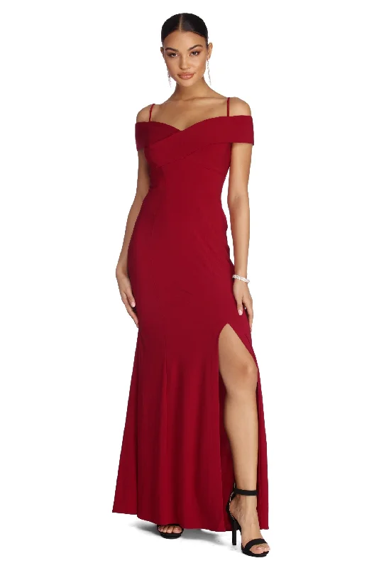 "Denim dresses for women for a casual and cool style"Leighanne Formal Off The Shoulder Dress "Denim dresses for women for a casual and cool style"Leighanne Formal Off The Shoulder Dress