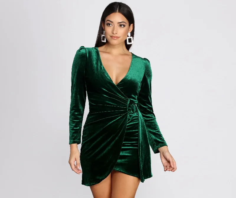 "Pleated dresses for women with a graceful movement"Put A Ring On It Velvet Mini Dress "Pleated dresses for women with a graceful movement"Put A Ring On It Velvet Mini Dress