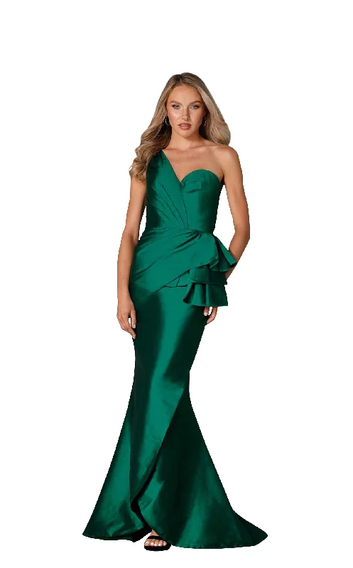 "Red dresses for women to make a bold statement"Terani 2021E2859 Dress