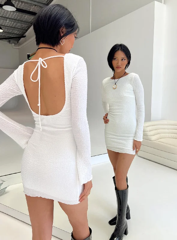 "Beaded dresses for women for a glamorous look"Batesom Long Sleeve Mini Dress White "Beaded dresses for women for a glamorous look"Batesom Long Sleeve Mini Dress White