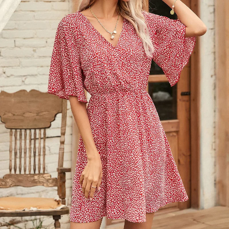 "Vintage - look women's dresses for a retro charm"Jora Spotted Wrap Dress