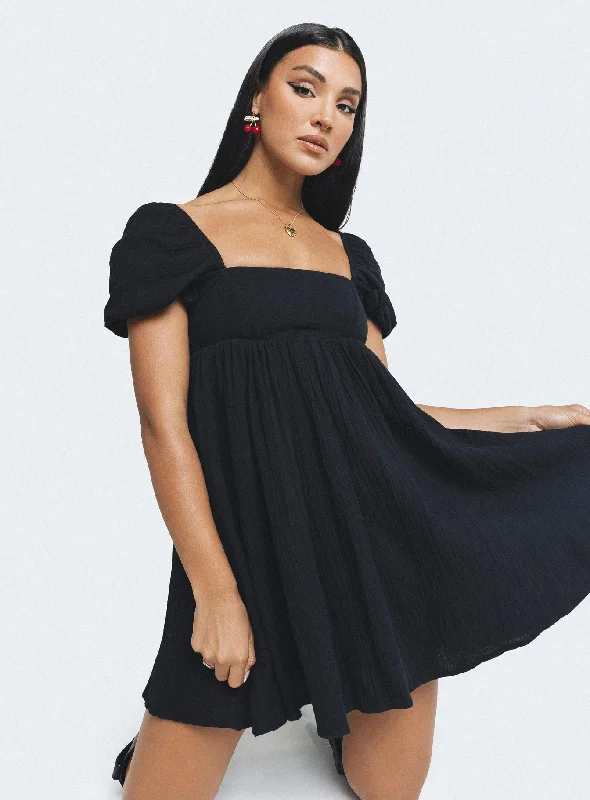 "Seasonal Sale: Save Big on Women's Dresses for Every Occasion"Lorna Short Sleeve Mini Dress Black "Seasonal Sale: Save Big on Women's Dresses for Every Occasion"Lorna Short Sleeve Mini Dress Black