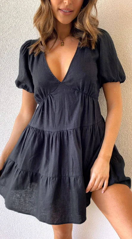 "Vintage - look women's dresses for a retro charm"Milly Mini Dress - Black