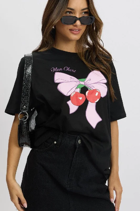 Printed women's T - shirt with a vintage - inspired floral patternBlack Graphic Tee Short Sleeve Printed women's T - shirt with a vintage - inspired floral patternBlack Graphic Tee Short Sleeve
