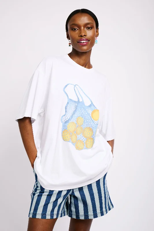 Women's T - shirt with a geometric printOversized Tee with Lemon Bag Print