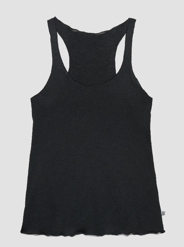 Women's T - shirt with a cropped and boxy fit100% Organic Cotton Roller Tank - Midnight Women's T - shirt with a cropped and boxy fit100% Organic Cotton Roller Tank - Midnight