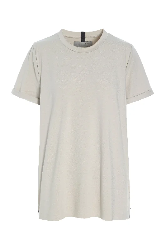 A - line women's T - shirt with a tiered ruffleT-SHIRT - 96089 - KIT