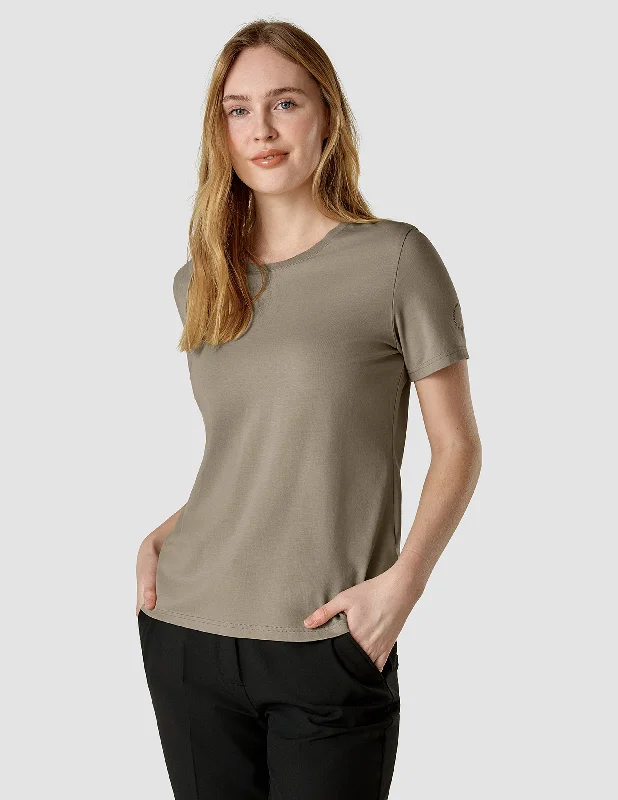 Cable knit women's T - shirt with a shawl collarSupima Autograph T-shirt Latte